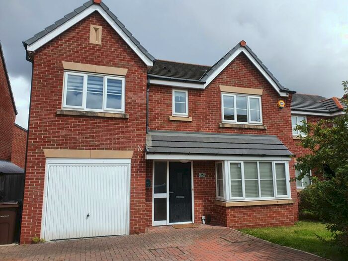 4 Bedroom House To Rent In Braid Crescent, Crosby, L23