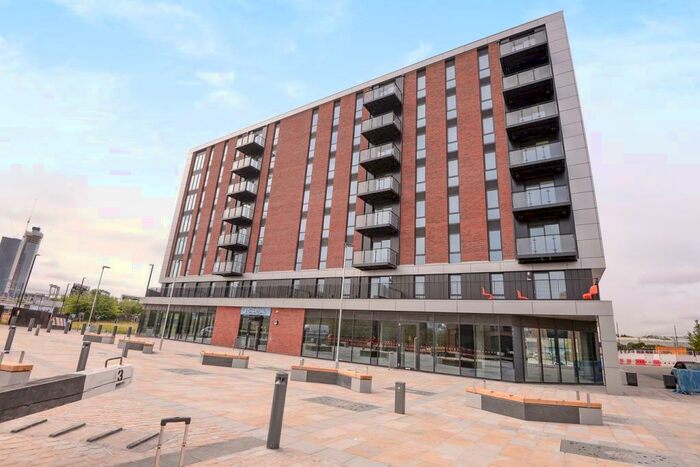 2 Bedroom Apartment To Rent In Lockgate Square, Salford, Salford, M5