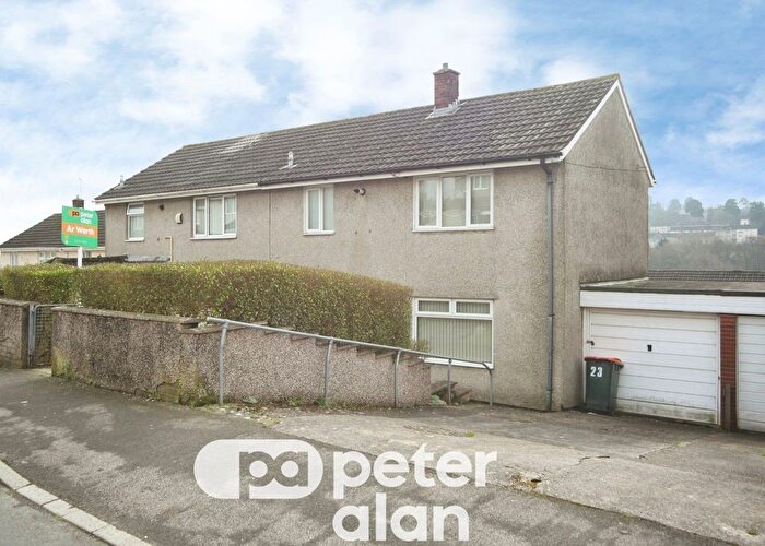 3 Bedroom Semi Detached House For Sale In Medlock Crescent, Bettws, Newport, NP20
