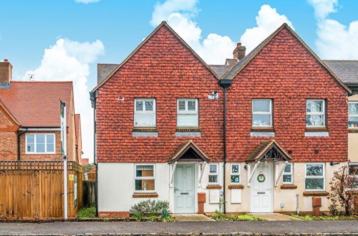 1 Bedroom Flat For Sale In Bleaches Court, Lavant, Chichester, PO18