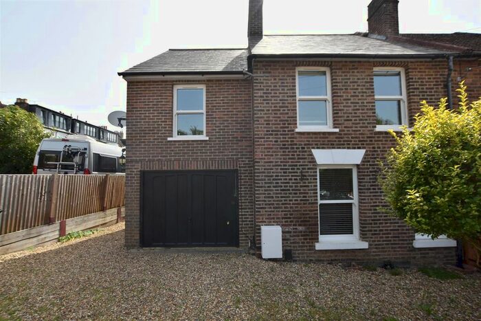 4 Bedroom Property To Rent In Copse Road, Redhill, RH1