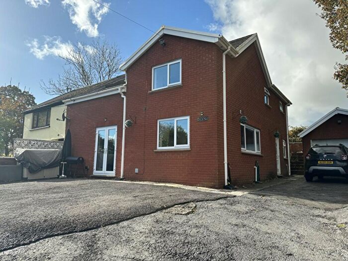 4 Bedroom Semi-Detached House For Sale In Plasycoed, Cwmgiedd, Ystradgynlais, Swansea., SA9