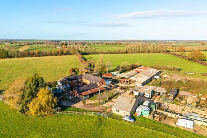 3 Bedroom Detached House For Sale In Pailton Road, Harborough Magna, Rugby, CV23