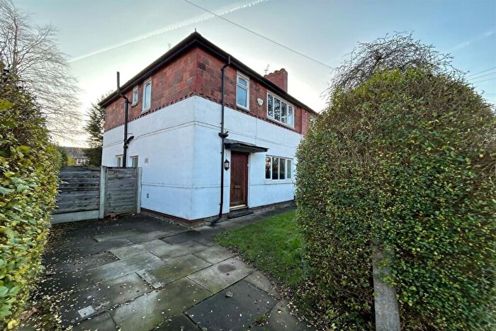 3 Bedroom Semi Detached House For Sale In Meltham Avenue, Withington, M20