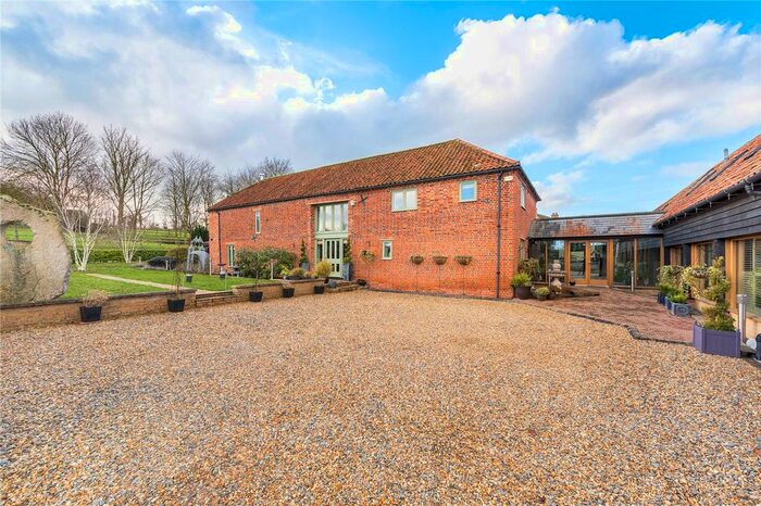 5 Bedroom Barn Conversion For Sale In High Street, Abbotsley, St Neots, Cambridgeshire, PE19