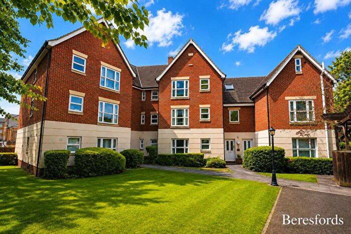 2 Bedroom Apartment To Rent In King Edward Court, Cedar Avenue West, CM1