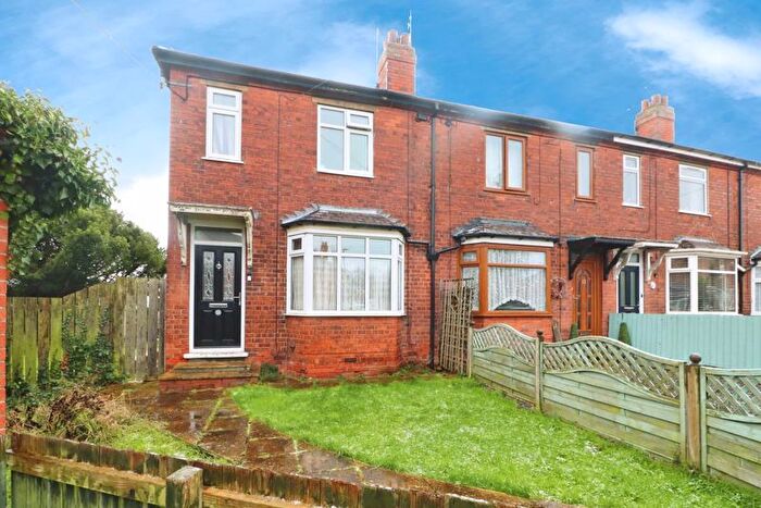 3 Bedroom Terraced House For Sale In The Circle, Hessle, HU13