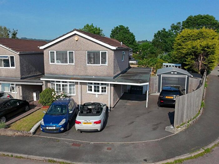 4 Bedroom Detached House For Sale In Tern Gardens, Plympton, Plymouth, PL7