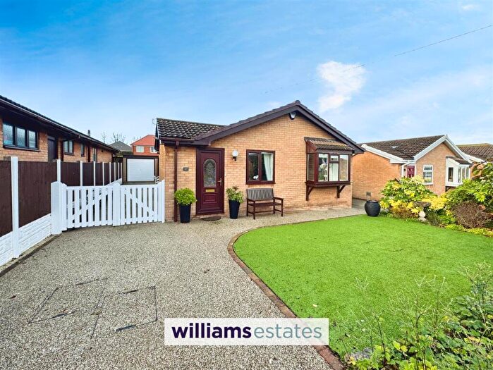 3 Bedroom Detached Bungalow For Sale In Alexandra Drive, Prestatyn, LL19