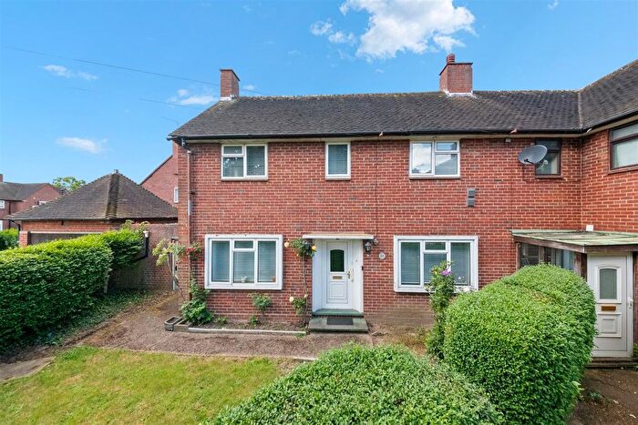 3 Bedroom End Terrace House For Sale In Renfrew Road, Hounslow, TW4