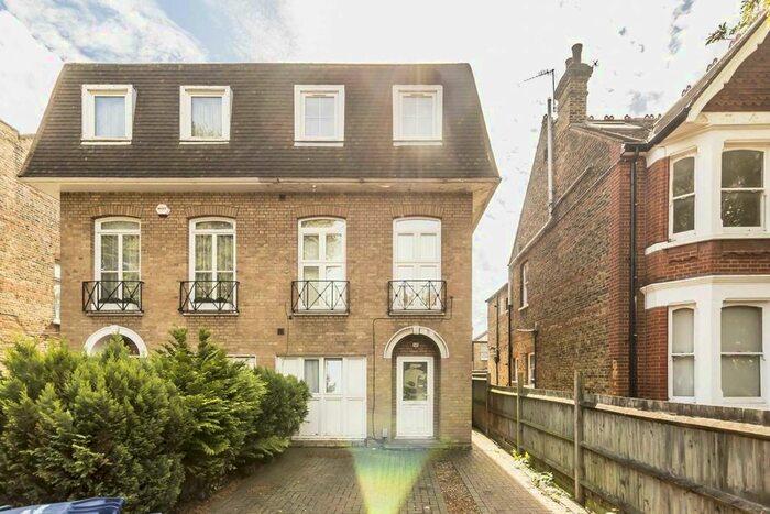 2 Bedroom Flat To Rent In Creffield Road, London, W5