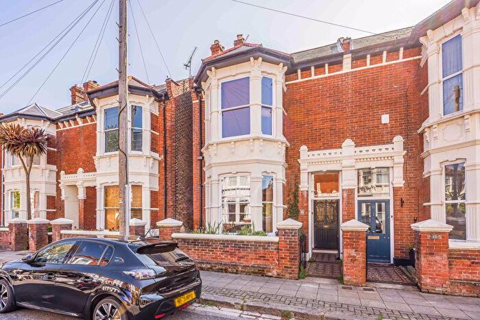 5 Bedroom Semi-Detached House For Sale In Wilberforce Road, Southsea, PO5
