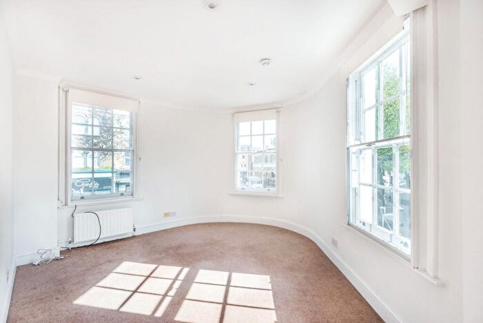 2 Bedroom Flat To Rent In Kennington Lane, London, SE11