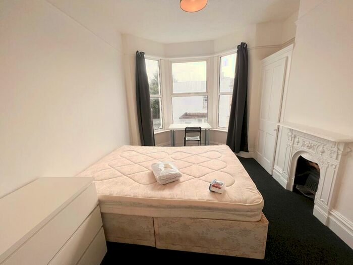 7 Bedroom Detached House To Rent In Ash Road, Bishopston, Bristol, BS7
