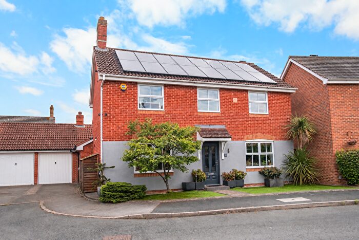 4 Bedroom Detached House For Sale In Vale Grove, Bromsgrove, B60