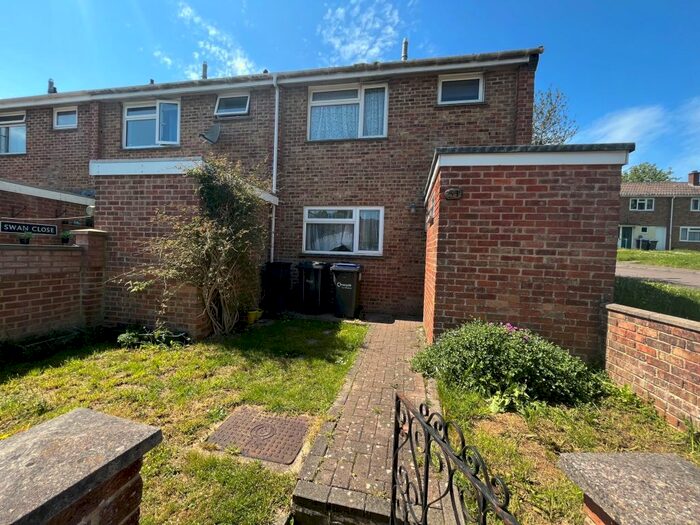 3 Bedroom End Of Terrace House To Rent In Hazel Close, Quidhampton, Salisbury, SP2