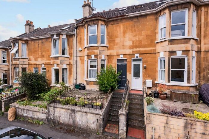 4 Bedroom Terraced House To Rent In Magdalen Avenue, Bath, BA2