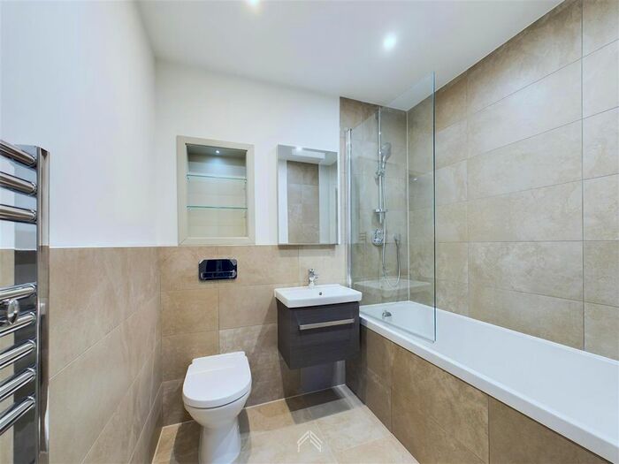 3 Bedroom Flat To Rent In Olympic Way, Wembley, HA9