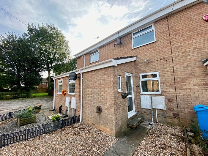 2 Bedroom Terraced House To Rent In Crinan Drive, Ings Bridge Estate, Hull, East Yorkshire, HU6