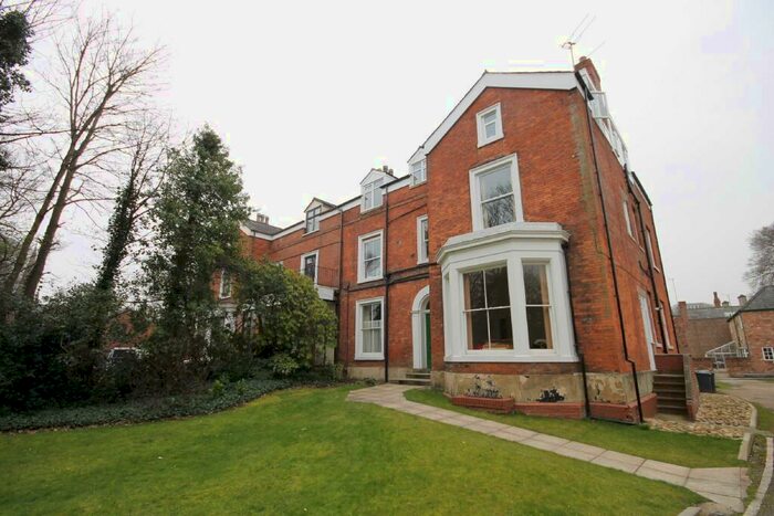 1 Bedroom Flat To Rent In Wilmslow Road, Didsbury, Manchester, M20
