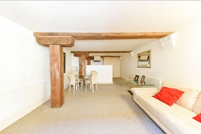 1 Bedroom Flat For Sale In East India Court, St Marychurch Street, Canada Water, London, SE16