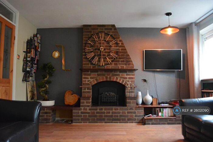 3 Bedroom Terraced House To Rent In London, London, E16