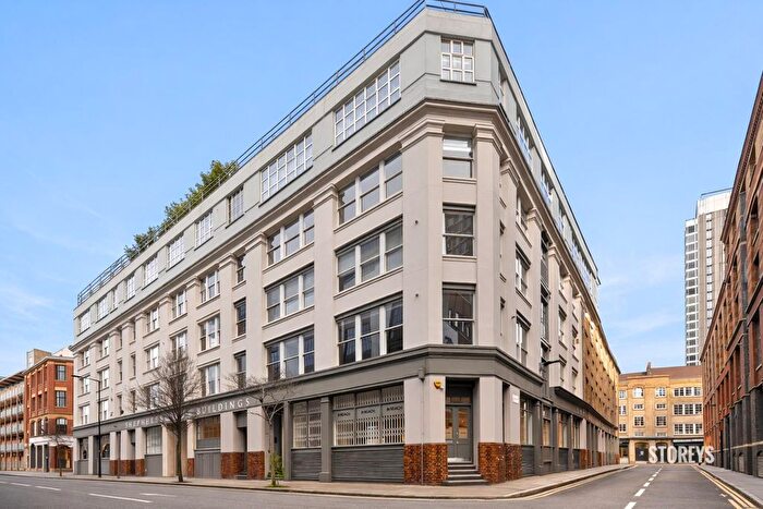 3 Bedroom Flat To Rent In Shepherdess Walk, Hackney, London, N1