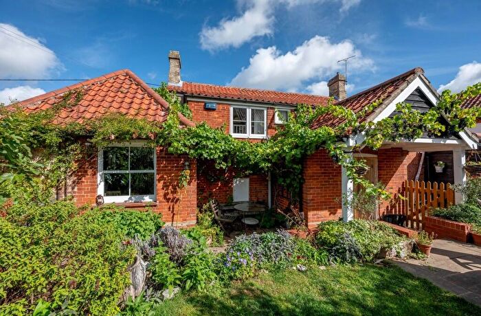 4 Bedroom Detached House For Sale In Great Ryburgh, NR21