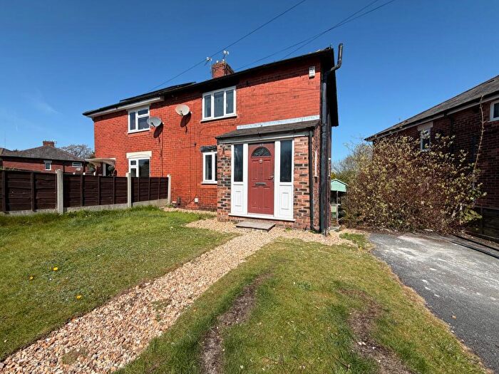3 Bedroom Semi-Detached House For Sale In Sefton Street, Radcliffe, Manchester, M26