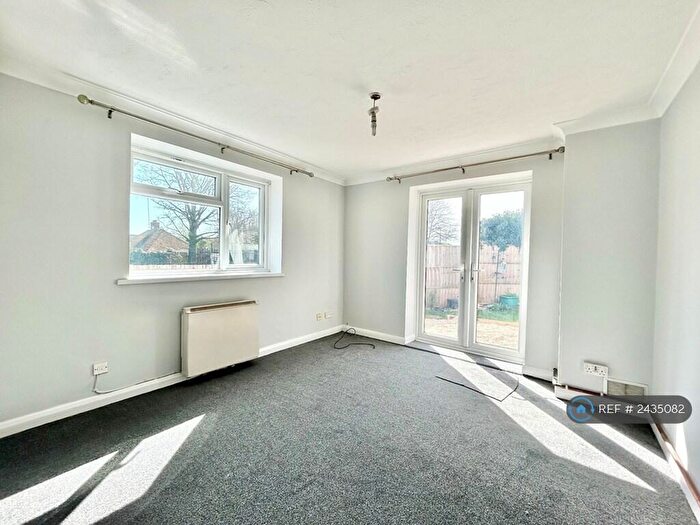 1 Bedroom Flat To Rent In Minster Road, Minster On Sea, Sheerness, ME12