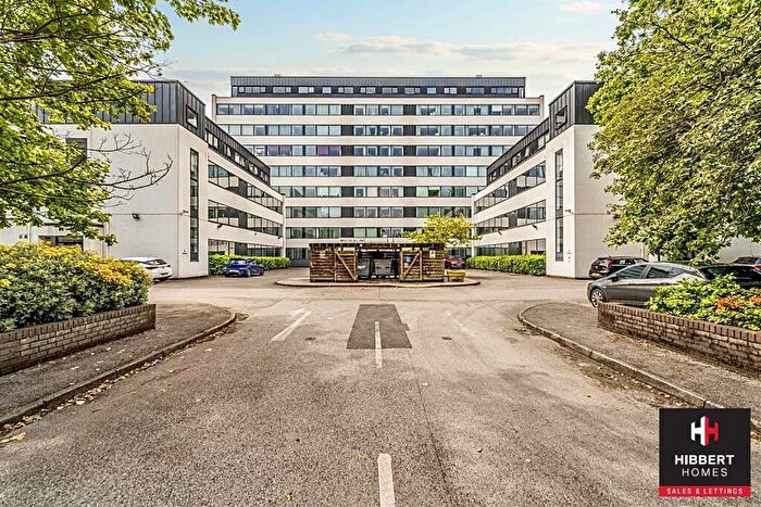 2 Bedroom Apartment To Rent In Trident, Sale, M33