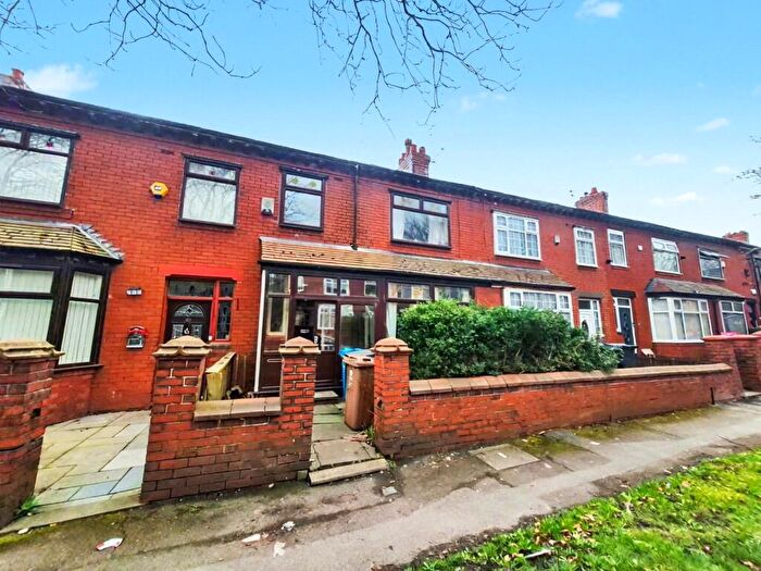 3 Bedroom Terraced House For Sale In Langham Road, Oldham, Greater Manchester, OL8