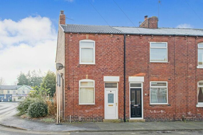 2 Bedroom Terraced House To Rent In Hunt Street, Castleford, WF10