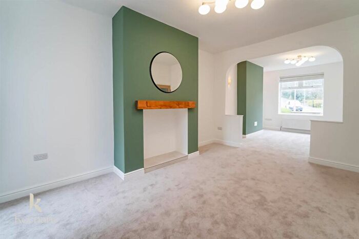 3 Bedroom Terraced House For Sale In Bolton Road, Blackburn, BB2