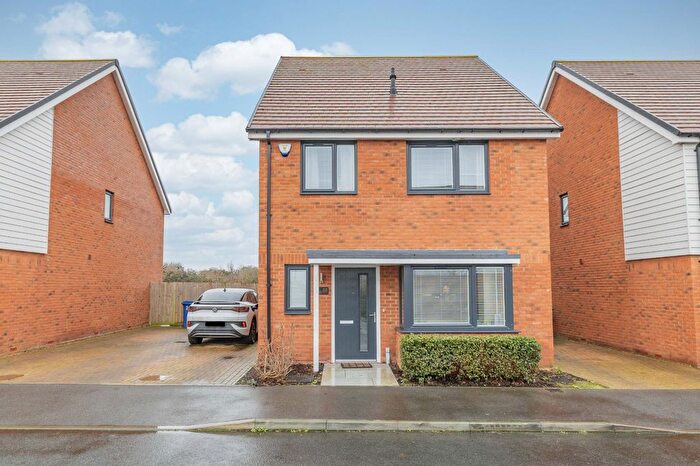 4 Bedroom Detached House For Sale In Nova Avenue, Faversham, Kent, ME13