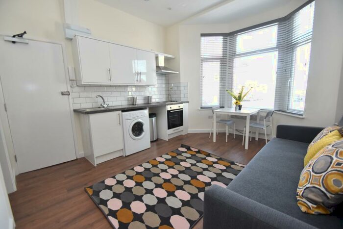 1 Bedroom Flat To Rent In Cathays Terrace, Cathays, Cardiff, CF24