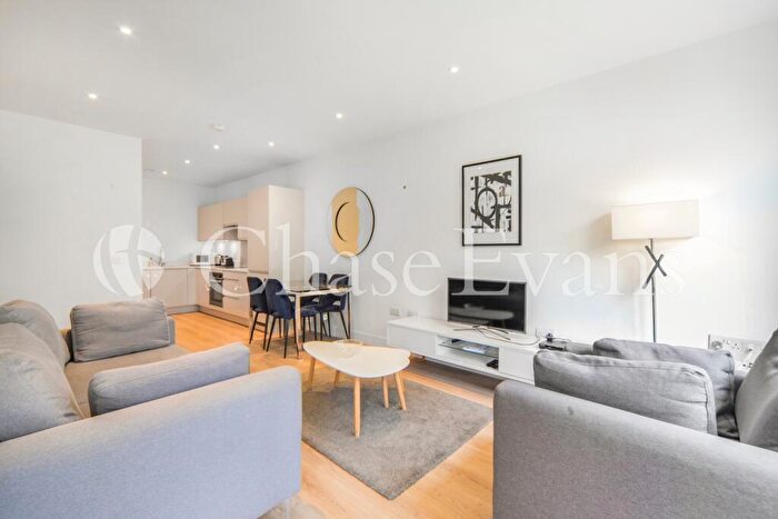 1 Bedroom Flat To Rent In New Village Avenue, Aberfeldy Village, Poplar, London, E14