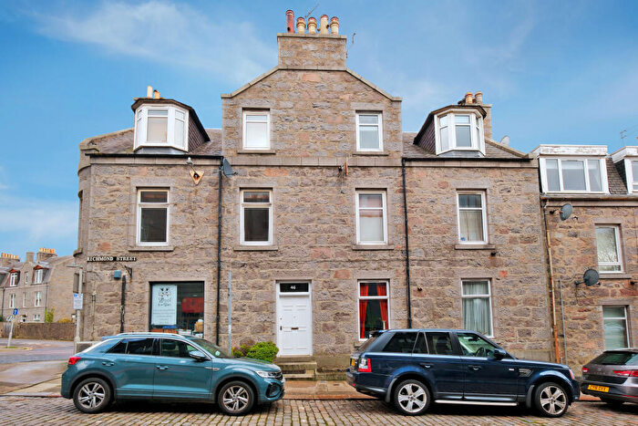 2 Bedroom Flat For Sale In Richmond Street, Rosemount, Aberdeen, AB25