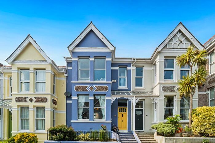 3 Bedroom Terraced House For Sale In Wembury Park Road, Plymouth, PL3