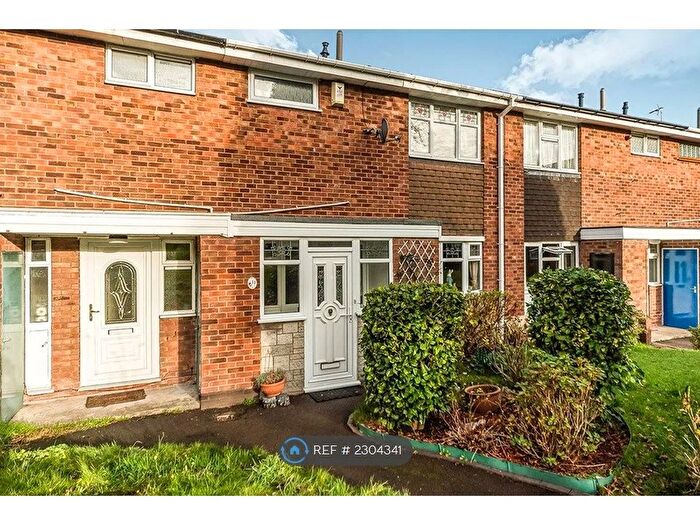 3 Bedroom Terraced House To Rent In Hampton Street, Dudley, DY2