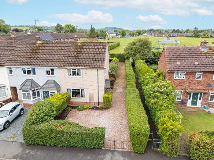 3 Bedroom End Of Terrace House For Sale In Fairfax Road, Market Harborough, LE16