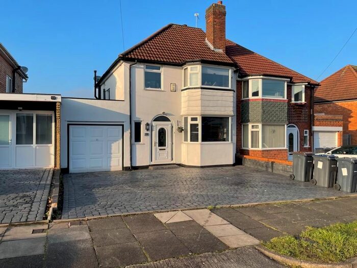 3 Bedroom Semi-Detached House To Rent In Manor House Lane, Yardley, B26