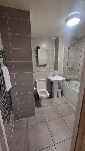 2 Bedroom Apartment To Rent In Mint Drive, Birmingham, B18