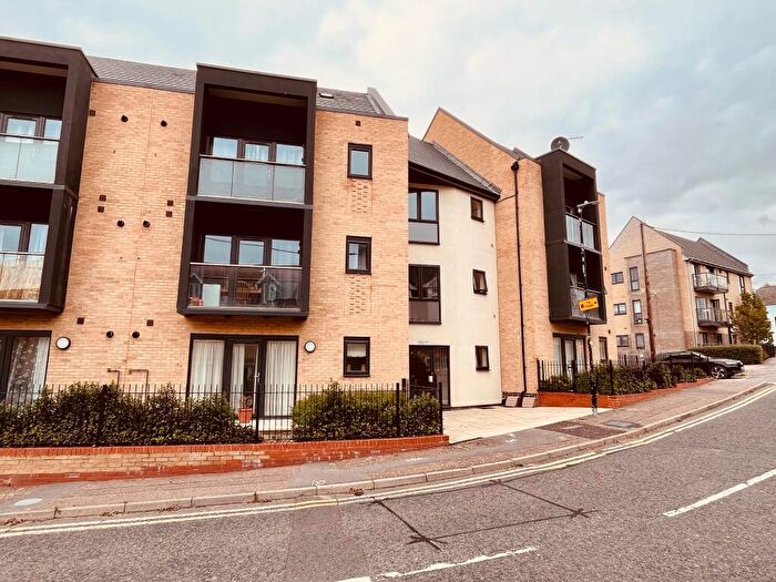 1 Bedroom Flat To Rent In Harrison Lodge, CM7