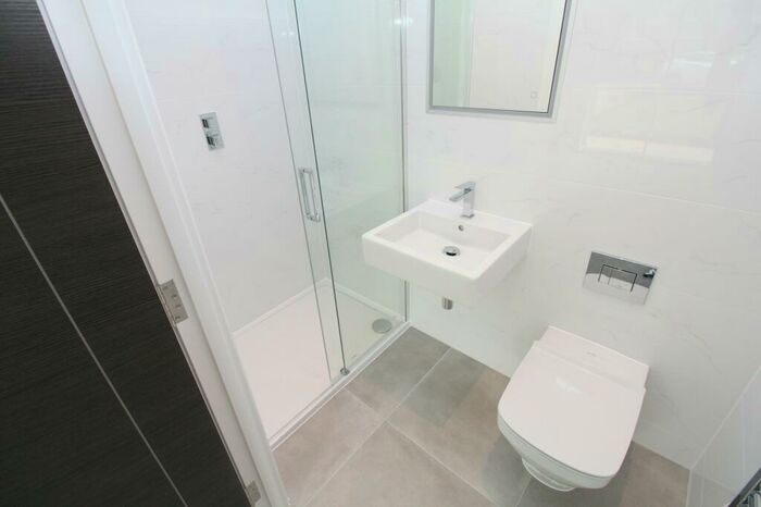 2 Bedroom Apartment To Rent In Dacres Road, Forest Hill, SE23