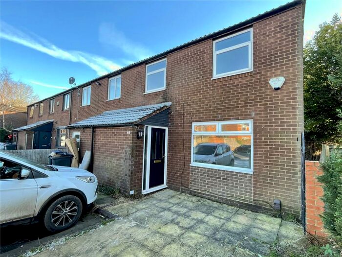 3 Bedroom End Of Terrace House To Rent In Appledorne Gardens, Shard End, Birmingham, West Midlands, B34