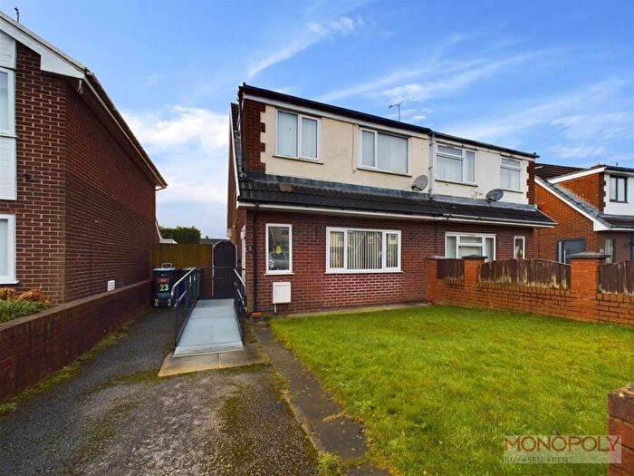 3 Bedroom Semi-Detached House For Sale In Ffordd Mon, Wrexham, LL11