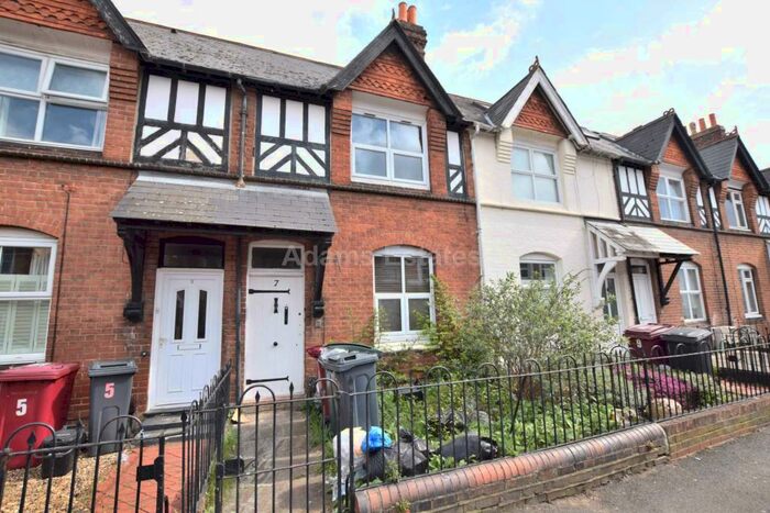 4 Bedroom Terraced House To Rent In De Beauvoir Road, Reading, RG1