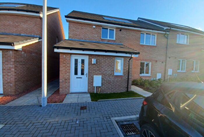 2 Bedroom Flat To Rent In Covenanters Place, East Calder, EH53