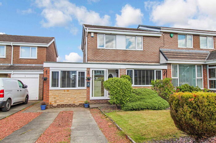 4 Bedroom Semi-Detached House For Sale In Cherry Grove, Prudhoe, NE42